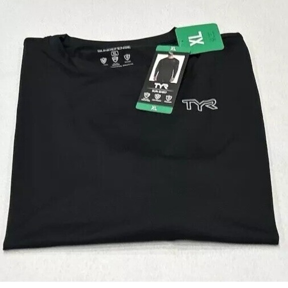 TYR‎ Men's Lightweight Long Sleeve Sun Tee UPF 50+ Black Size XL - Picture 1 of 2